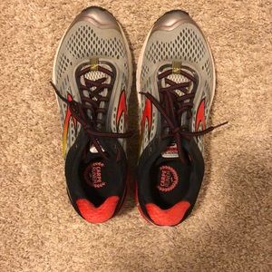 Brooks Ghost 9